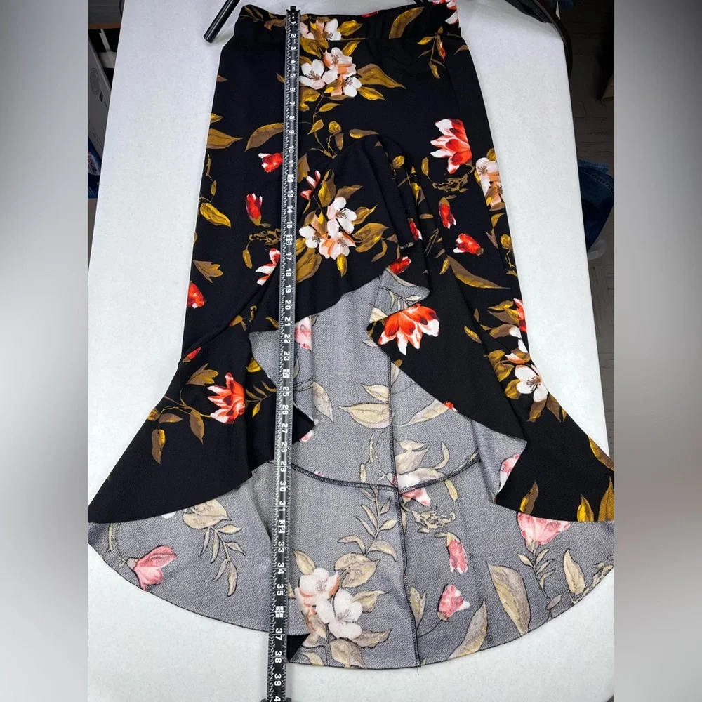 Touch Me Black Floral Skirt with High-Low Ruffle Hem. Size Large. - Picture 8 of 9
